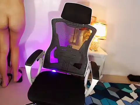 MajesticKitana webcam