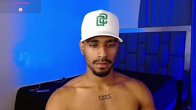 christian_thor (M young) - ALL NAKED  FLEXING