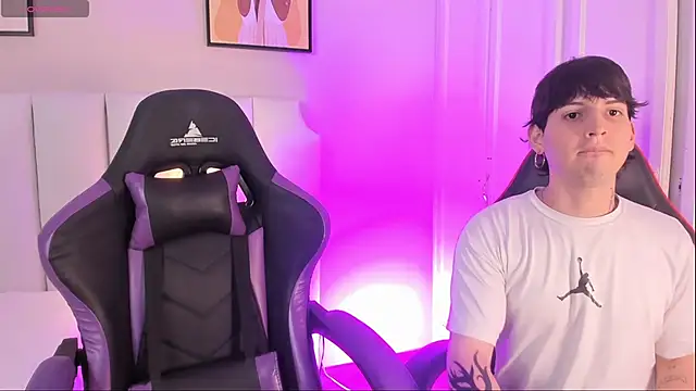 sett_and_gwen webcam