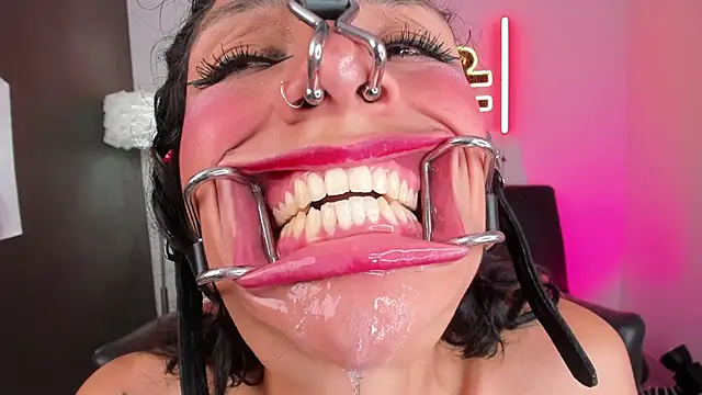 miss___evangeline webcam