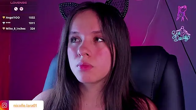 Kitty_Rose_CS's room