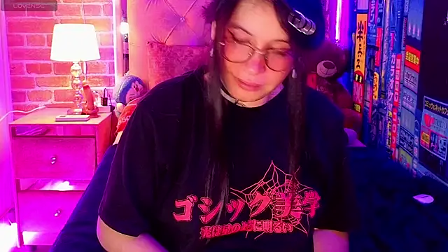 Yorumakie_777 webcam