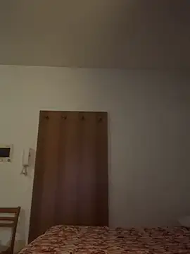 lucy_and_mike7's room