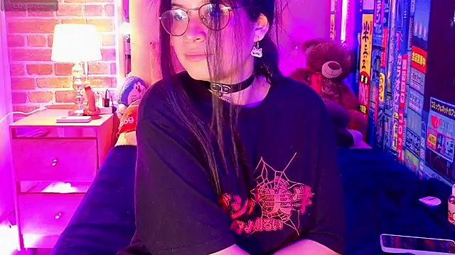 Yorumakie_777 webcam