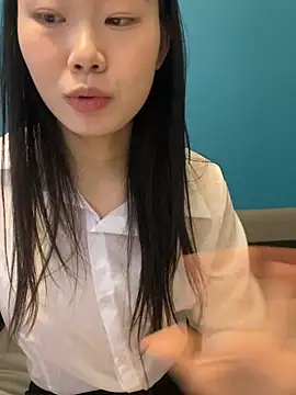 美女ZHJKS9988在线直播