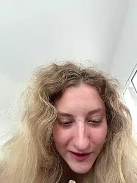 MileySummer's live cam