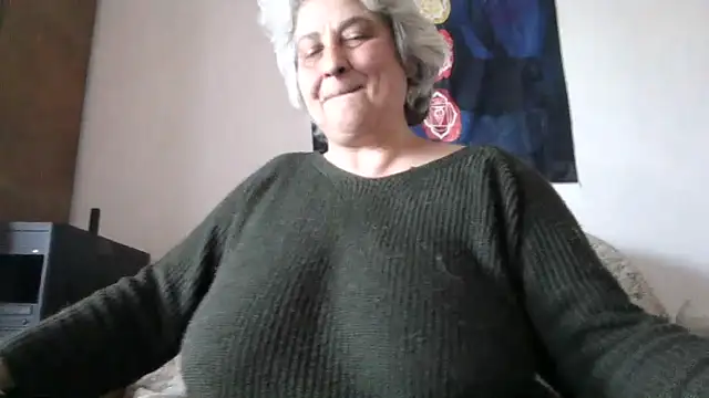 ExquisiteMature webcam