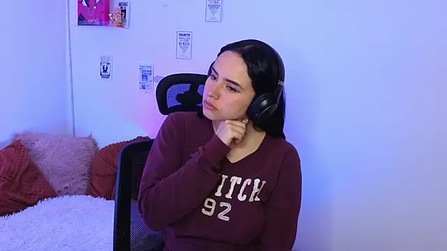 emily_lindey - Emily_Lindey's free webcam - UK Sex Cams