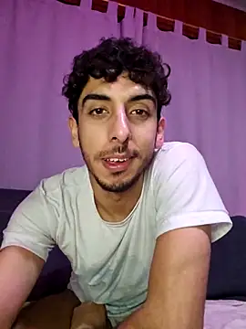 leoynicky98 - LeoyNicky98's free webcam - UK Sex Cams