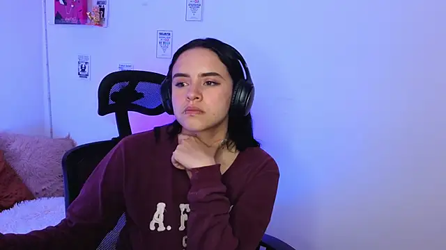 emily_lindey - Emily_Lindey's free webcam - UK Sex Cams