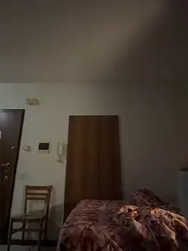 lucy_and_mike7's room