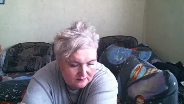 lana555 - Lana555's free webcam - UK Sex Cams