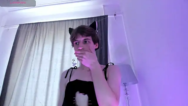 avenglow (M twink) - cumshow