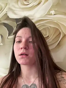 _viega_ (F young) - show boobs