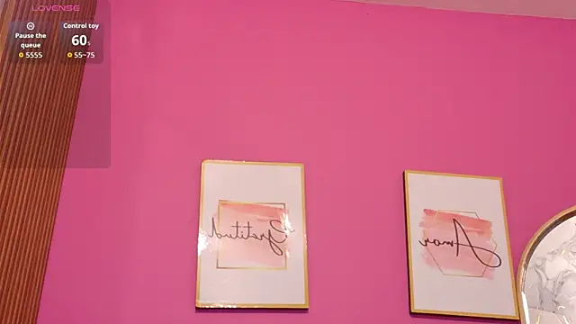 yourcuteneighbourr webcam