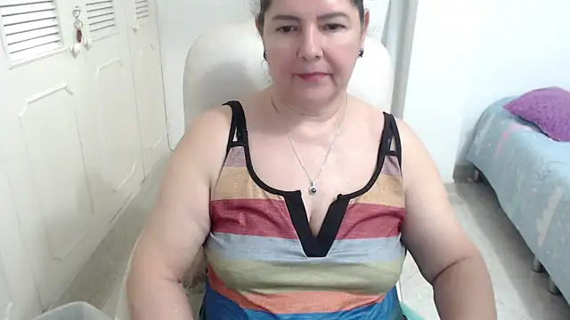 leonela_69 webcam