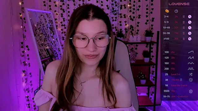 LinaBlossom_ webcam