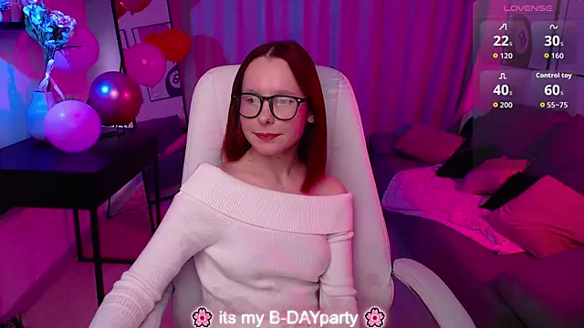 Haya_Harareet webcam