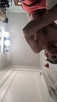 SitOnMyFace8426 webcam