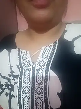 Gujju_bhabhi69 webcam