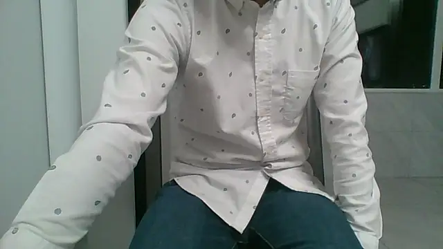 nole_china7 (Ask my age) - talk / fun / cum