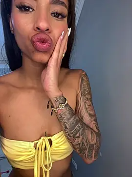 AnahisBennett webcam