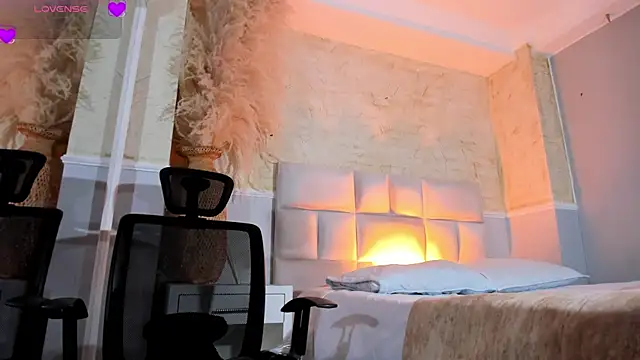 anaiaclarck - AnaiaClarck's free webcam - UK Sex Cams