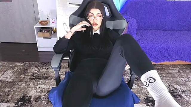 anacondaonn - AnacondaOnn's free webcam - UK Sex Cams