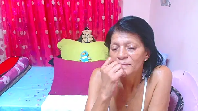 sluttyroxy - SLUTTYROXY's free webcam - UK Sex Cams