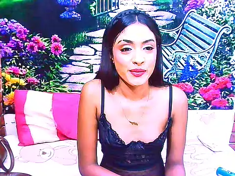 IndianPretty14u2Luv webcam