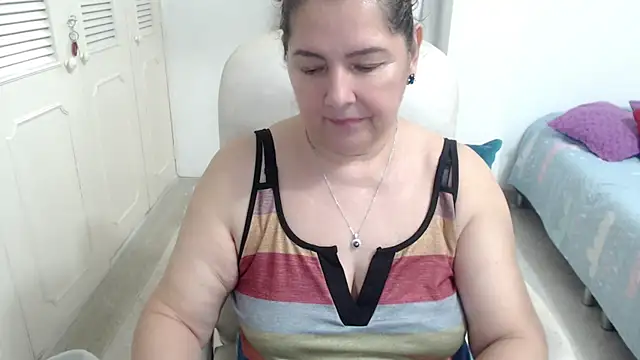 leonela_69 webcam