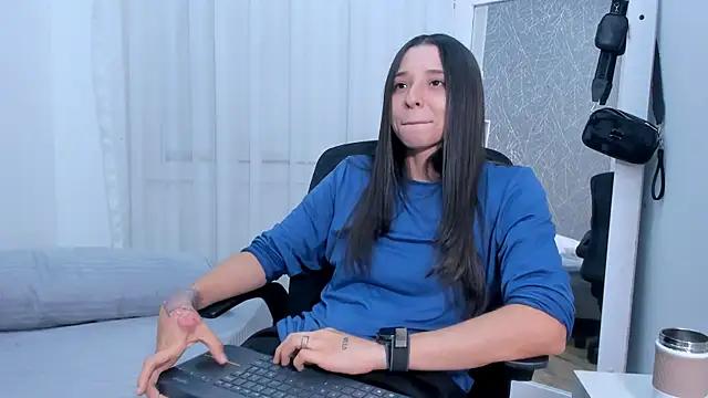 ViictoriiaSaenz webcam