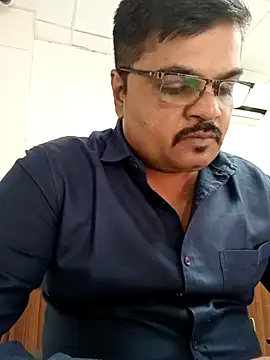 desi_lodo_gujju_boy (Ask my age) - Good Afternoon Friends Office Time