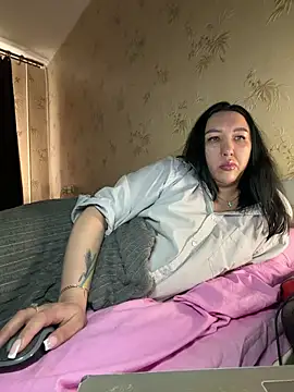 Naughtbaby_2025 webcam