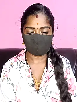 tamilammukuttyy webcam