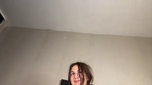 kinky_malinaa webcam