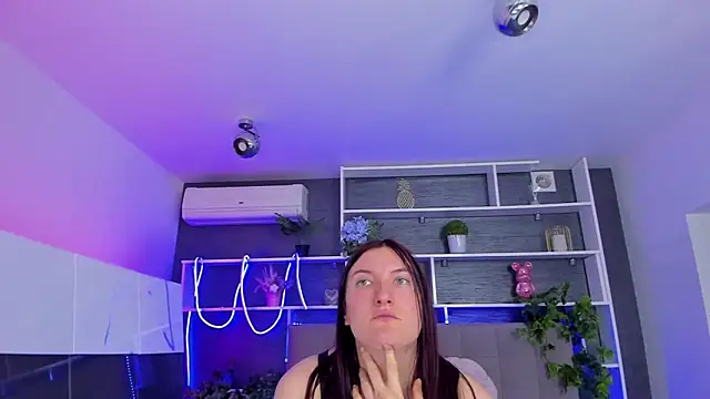 StephieRousee webcam