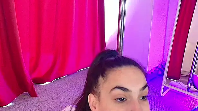 SlimTemptation webcam