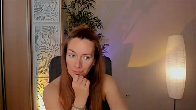 RebeccaMartinez webcam