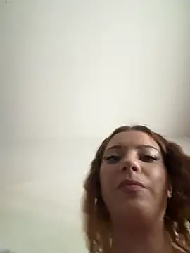 Webcam Model (SofieKayla)  is live.Free join now!