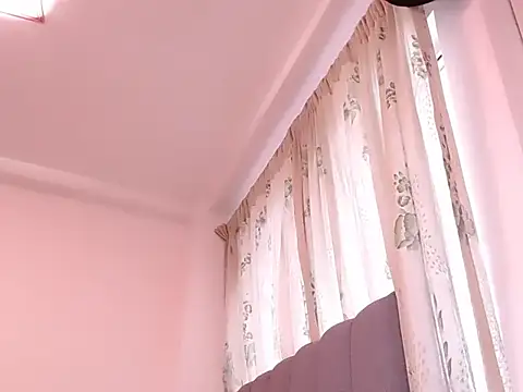 saara_johnson496 - Saara_johnson496's free webcam - UK Sex Cams