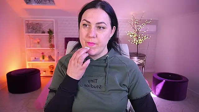 VelvetLuck live sex cam