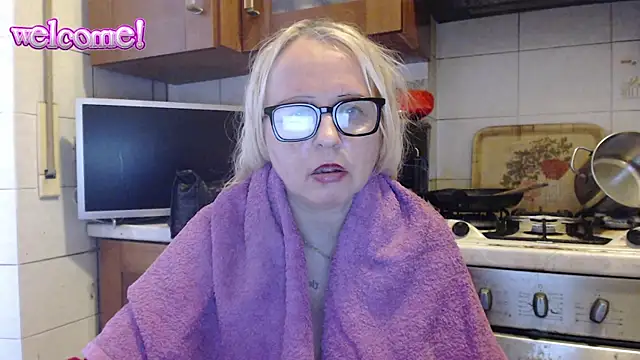 martachatte - Martachatte's free webcam - UK Sex Cams