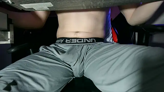 Dick_and_muscles webcam