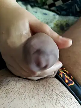 MadaamJizz_DickLewd webcam