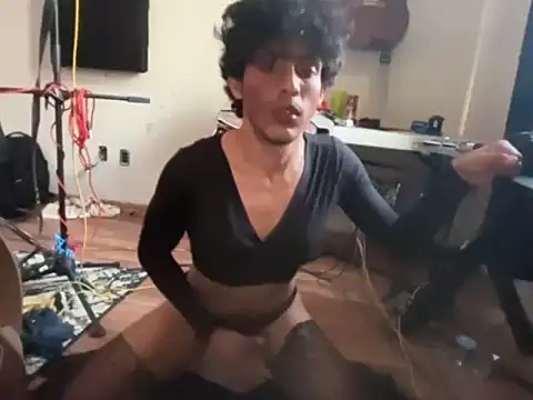 putitaluisa - PutitalUISA's free webcam - UK Sex Cams