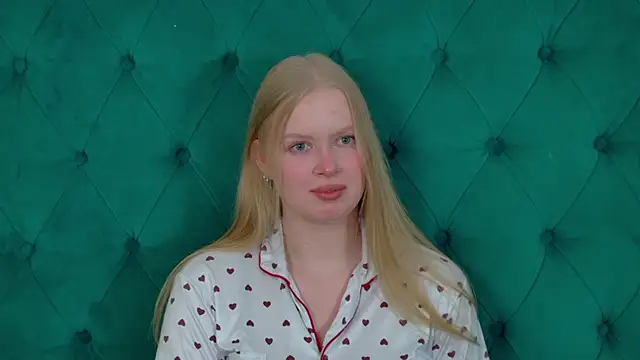 bellavenatrix - BellaVenatrix's free webcam - UK Sex Cams