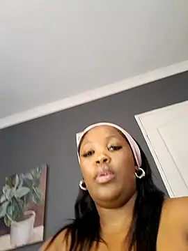 SWEETDOLLY29XX webcam