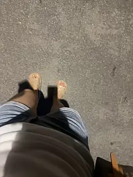  May-Squirt chat room