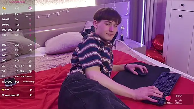 vinsant_x (M twink) - Spank ass